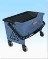Rubbermaid Finish Bucket with Lid